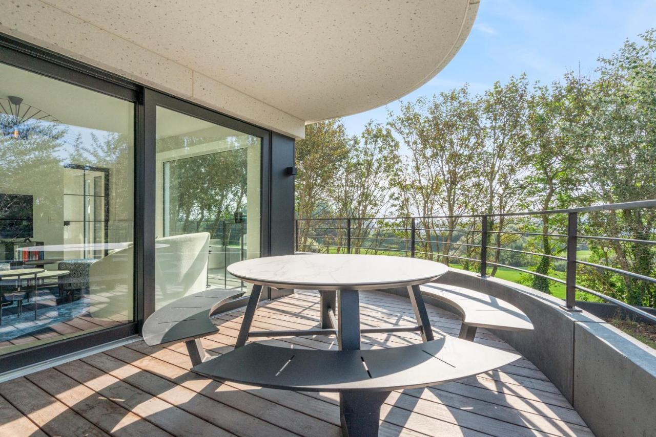 The Waves-Luxurious 3Bedroom App W Big Terrace & Garage Oostende Buitenkant foto